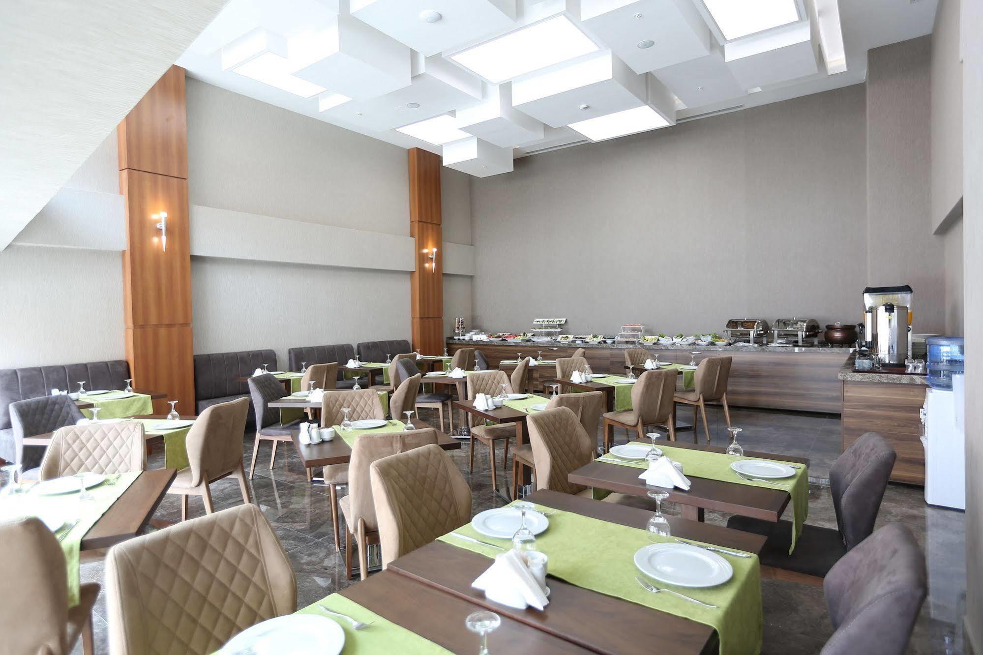 Elips Royal Hotel & Spa Antalya Zewnętrze zdjęcie